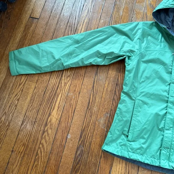 Nike ACG Rain Jacket - Picture 8 of 15